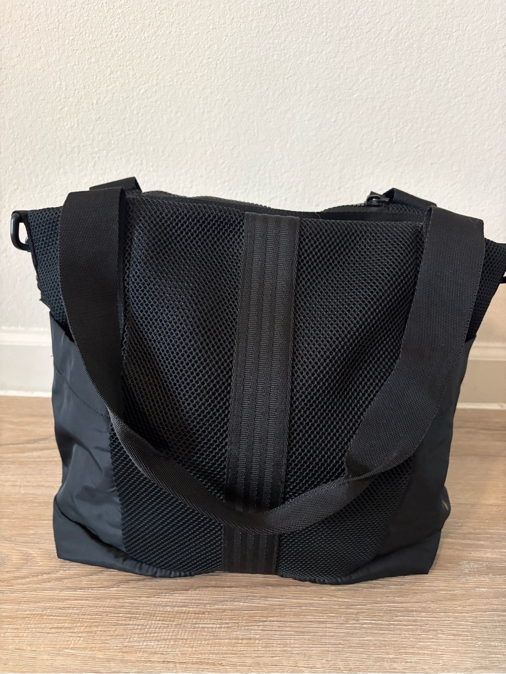 Black Mesh Tote Bag - Casual Everyday Carry